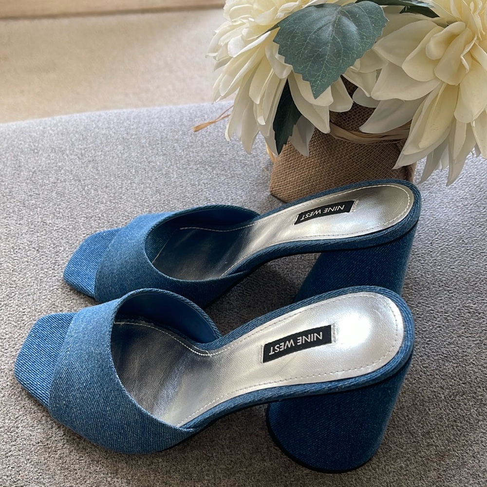 *NWOT* Nine West Excit Denim Slide Sandals